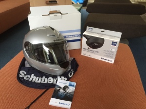 Schuberth_C3_PRO_unboxed_and_SCRS_PRO_boxed